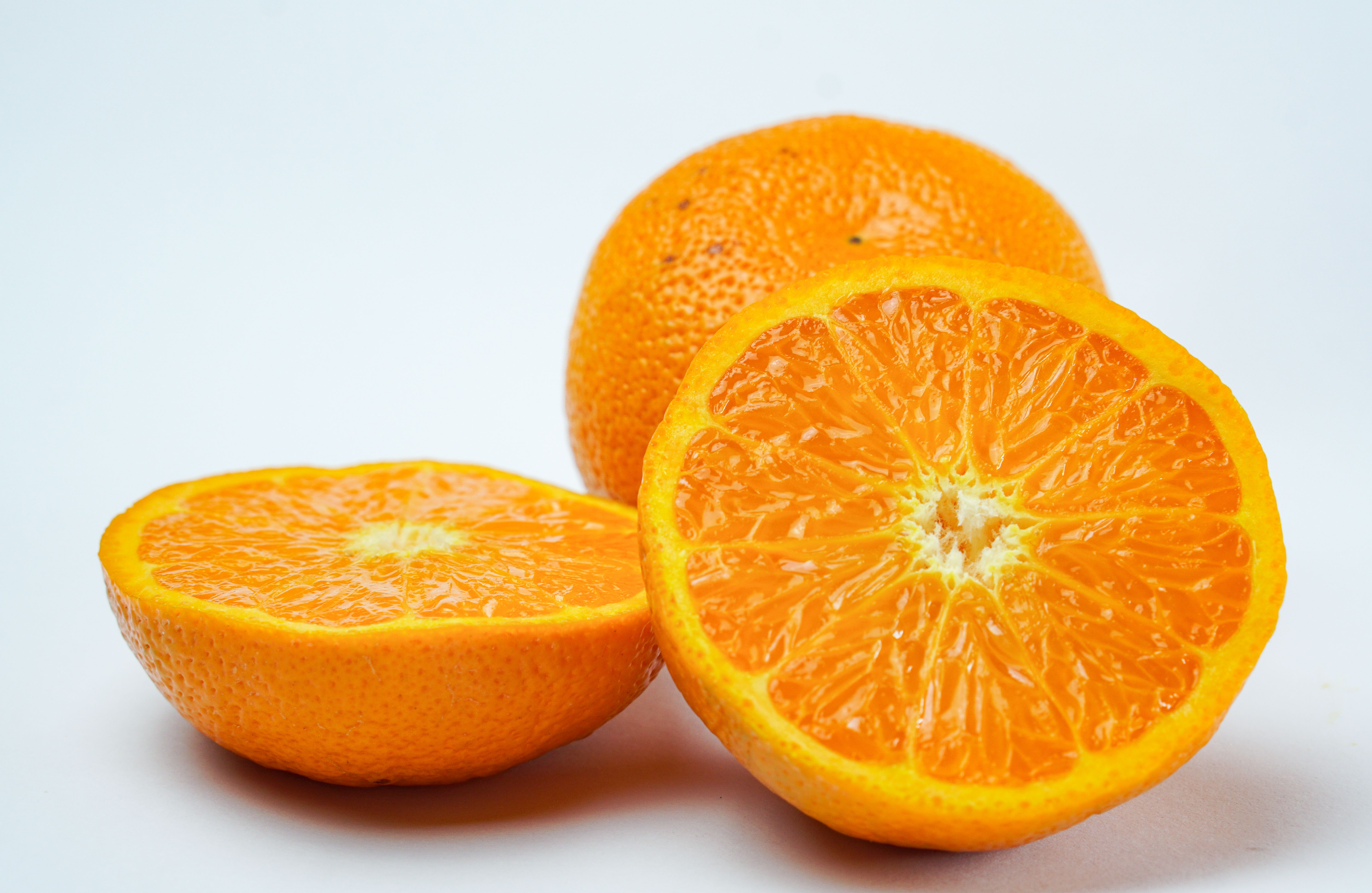 10 Reasons Why You Should Eat Oranges Regularly
